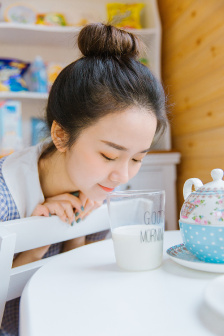 现在和相爱的人在一起吗